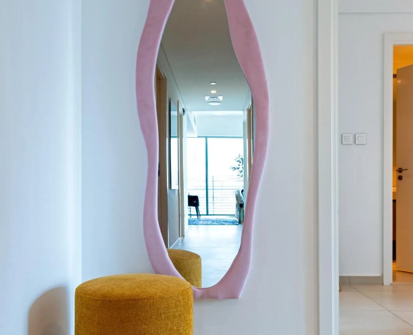 Burj Khalifa Lifestyle Boost! Fabulous 4Bed Open View Corner Suite Plus Dubai Mall Access Apartment