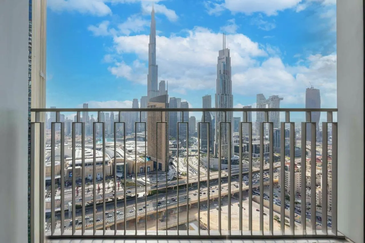 Burj Khalifa Lifestyle Boost! Fabulous 4Bed Open View Corner Suite Plus Dubai Mall Access
