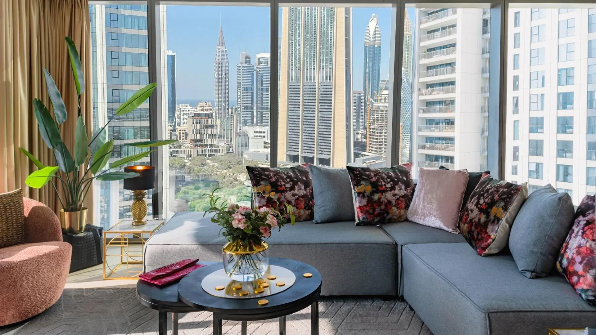 Burj Khalifa Lifestyle Boost! Fabulous 4Bed Open View Corner Suite Plus Dubai Mall Access Apartamento